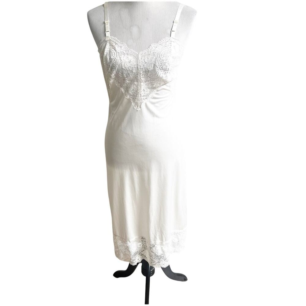 Vintage Nightgown Shadowline Maxi Cream Lace Nylon Women's Small/34Tall Coquette